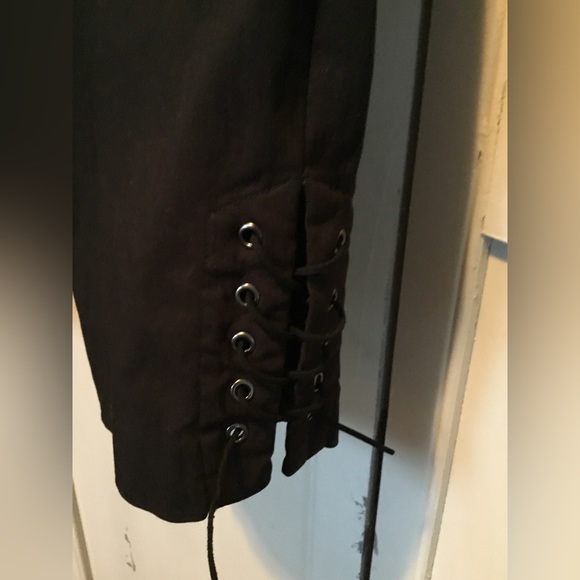 Additionelle capris - Picture 2 of 3